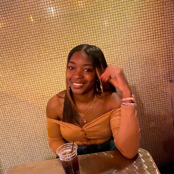 nyelle1